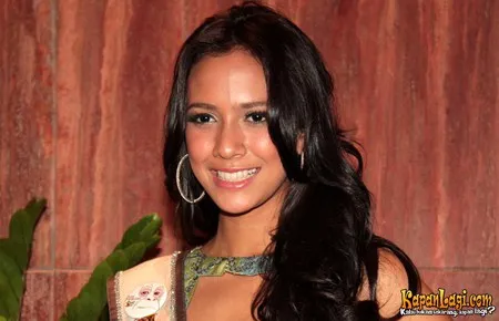 Foto Nadine Alexandra Dewi Ames