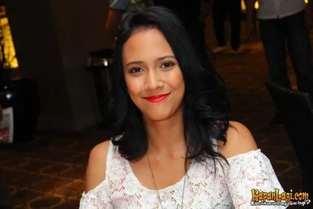 Foto Nadine Alexandra Dewi Ames