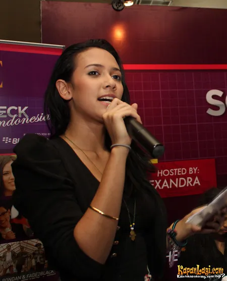 Foto Nadine Alexandra Dewi Ames