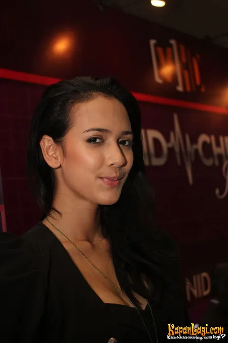 Foto Nadine Alexandra Dewi Ames