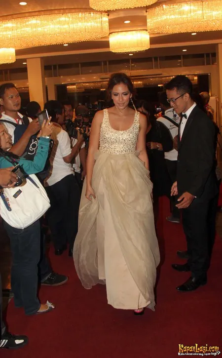 Foto Nadine Alexandra Dewi Ames