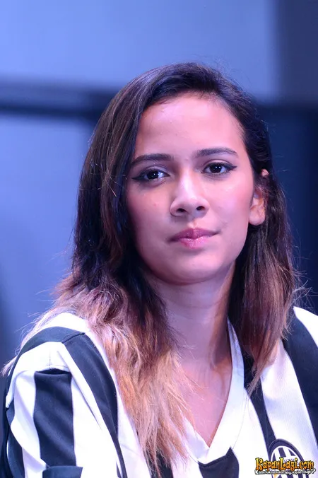 Foto Nadine Alexandra Dewi Ames