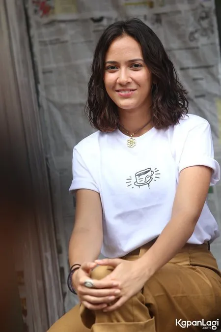 Foto Nadine Alexandra Dewi Ames