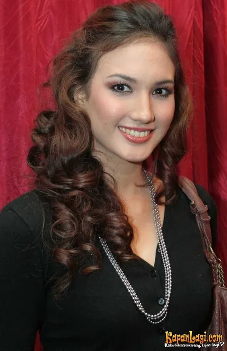 Foto Nadine Chandrawinata