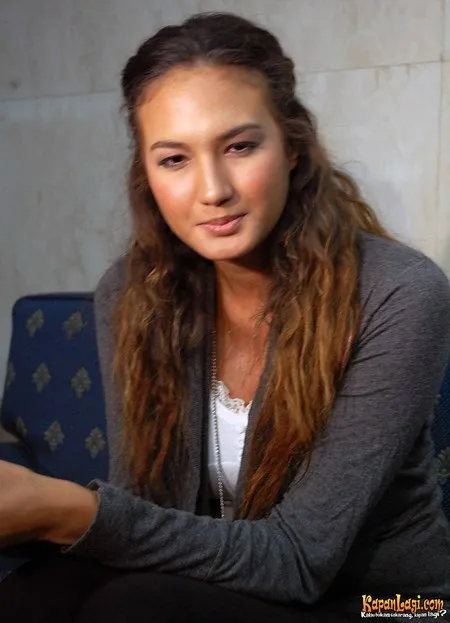 Foto Nadine Chandrawinata