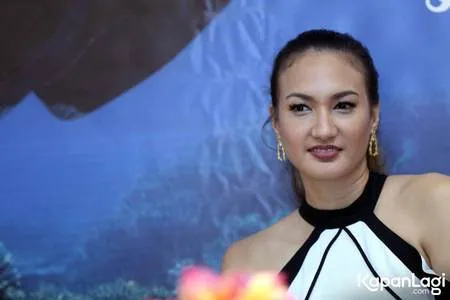 Foto Nadine Chandrawinata