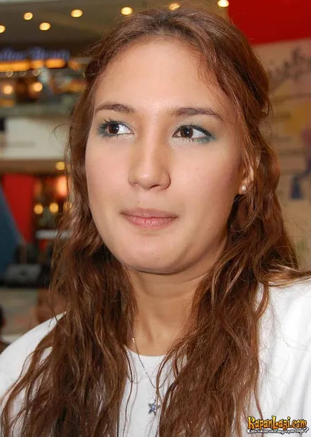 Foto Nadine Chandrawinata