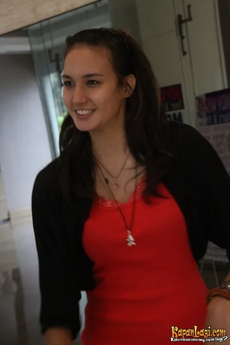 Foto Nadine Chandrawinata