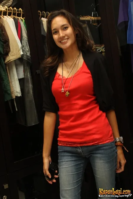 Foto Nadine Chandrawinata