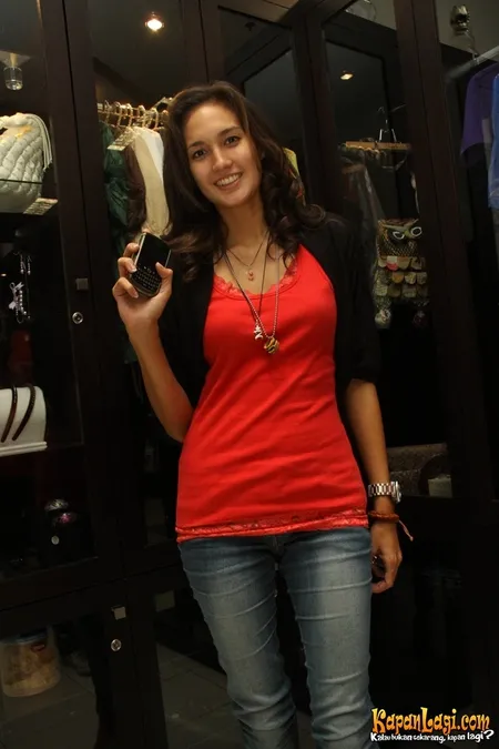 Foto Nadine Chandrawinata
