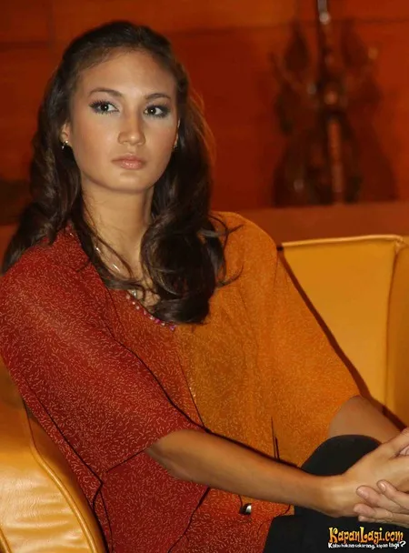 Foto Nadine Chandrawinata