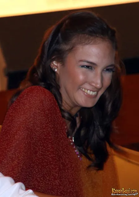 Foto Nadine Chandrawinata