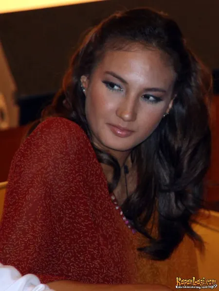 Foto Nadine Chandrawinata