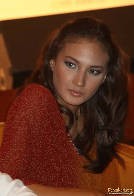 Foto Nadine Chandrawinata