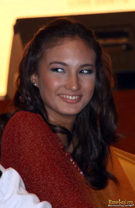 Foto Nadine Chandrawinata