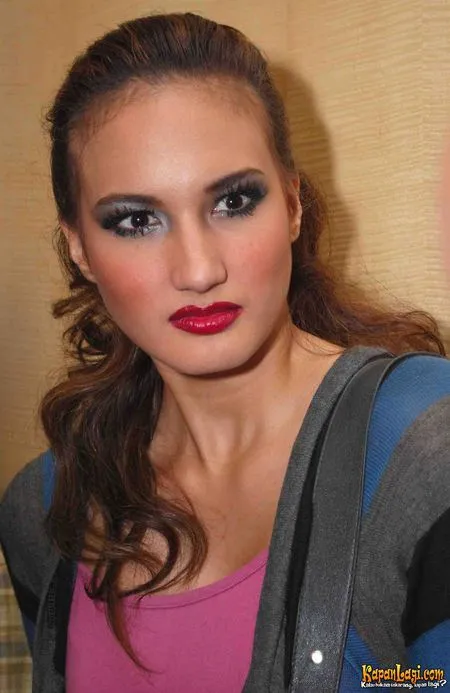 Foto Nadine Chandrawinata