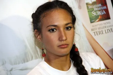 Foto Nadine Chandrawinata