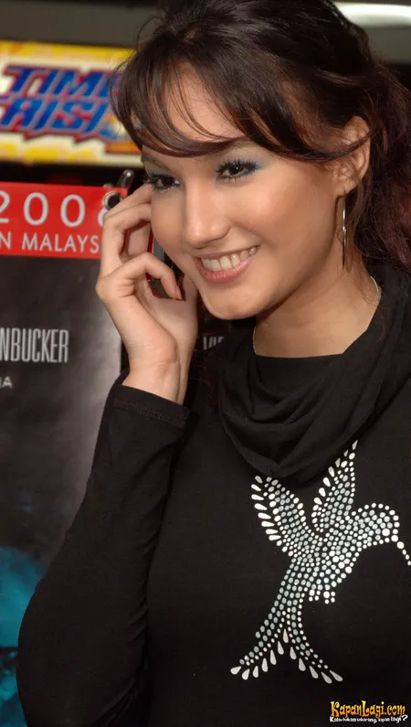 Foto Nadine Chandrawinata
