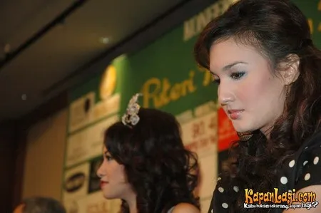Foto Nadine Chandrawinata
