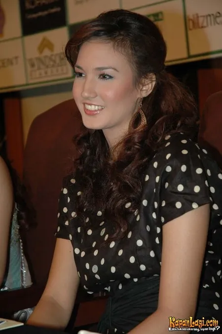 Foto Nadine Chandrawinata