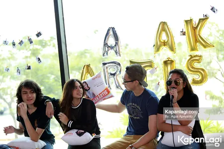 Foto Nadine Waworuntu