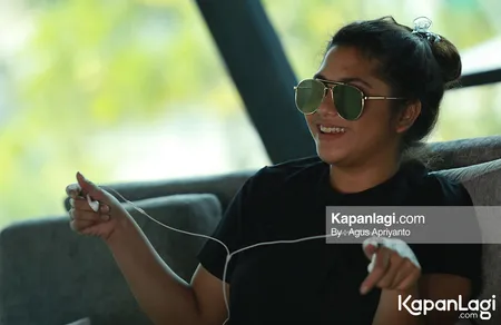 Foto Nadine Waworuntu