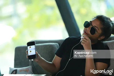 Foto Nadine Waworuntu