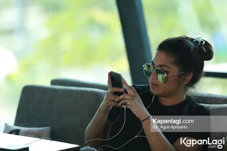 Foto Nadine Waworuntu