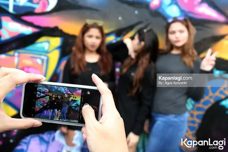 Foto Nadine Waworuntu