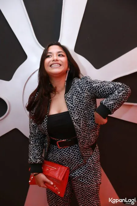 Foto Nadine Waworuntu