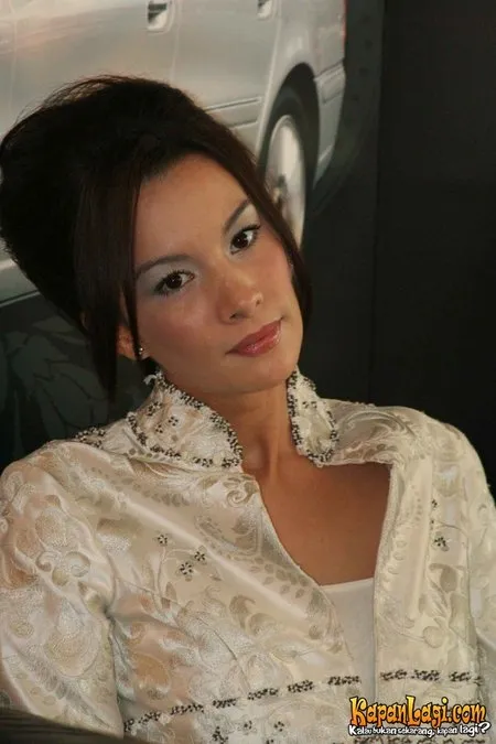 Foto Nadya Hutagalung