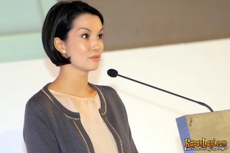 Foto Nadya Hutagalung