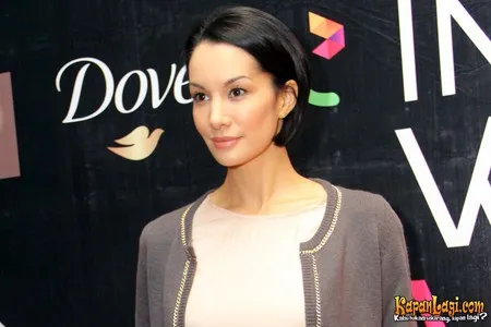 Foto Nadya Hutagalung