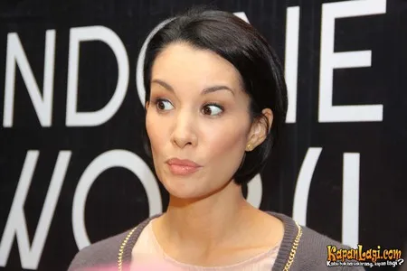 Foto Nadya Hutagalung