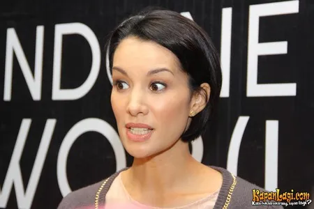 Foto Nadya Hutagalung