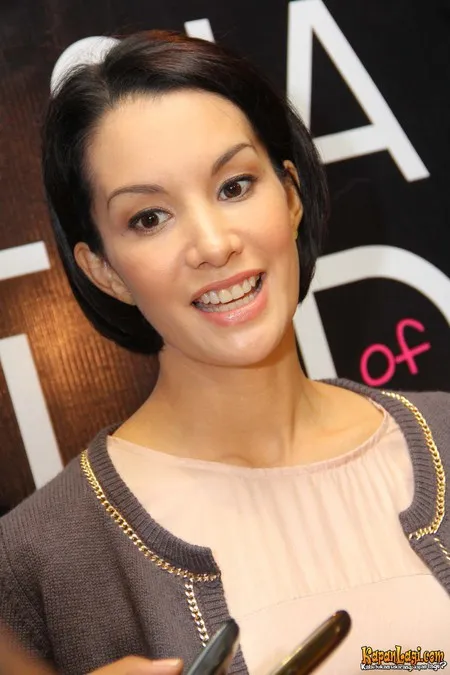 Foto Nadya Hutagalung