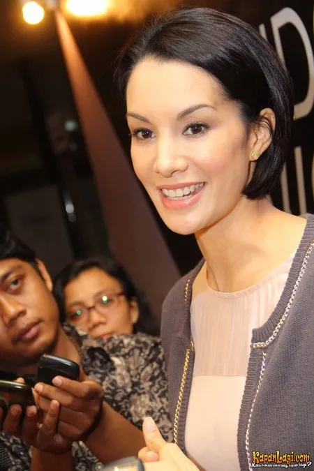 Foto Nadya Hutagalung