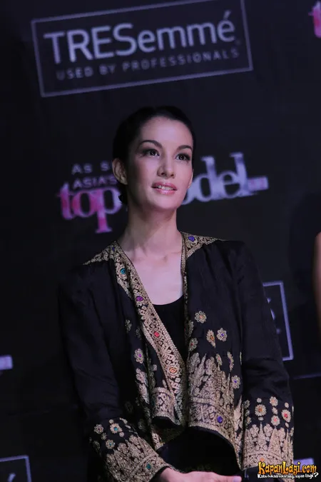 Foto Nadya Hutagalung