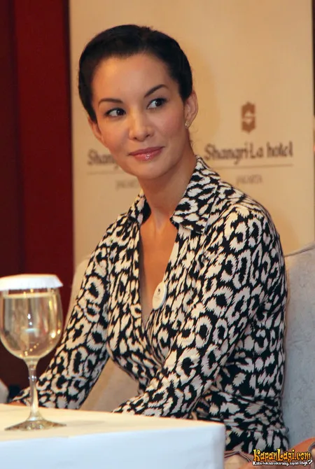 Foto Nadya Hutagalung