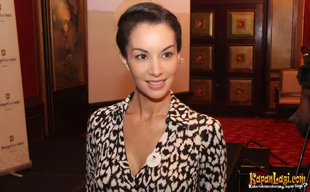 Foto Nadya Hutagalung