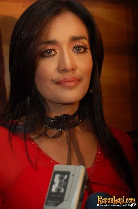 Foto Nana Mardiana