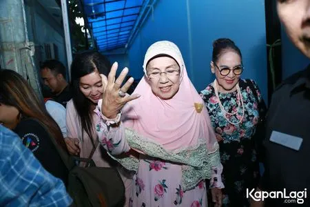 Foto Nani Wijaya
