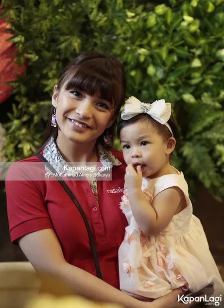 Foto Nastusha Olivia Alinskie