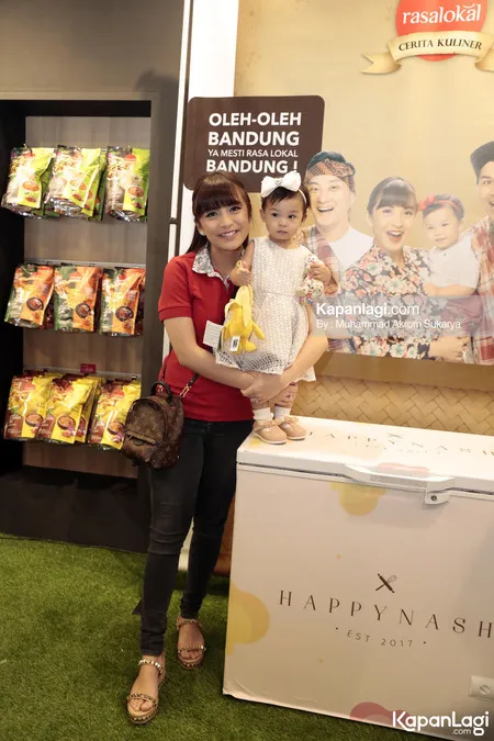 Foto Nastusha Olivia Alinskie