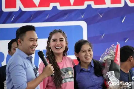 Foto Nella Kharisma