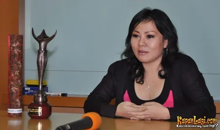Foto Neni Anggraeni