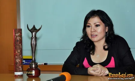 Foto Neni Anggraeni