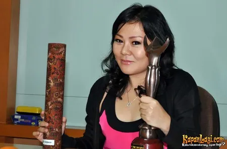 Foto Neni Anggraeni