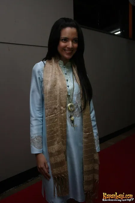 Foto Nia Ramadhani