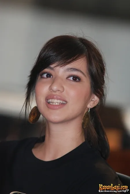 Foto Nia Ramadhani